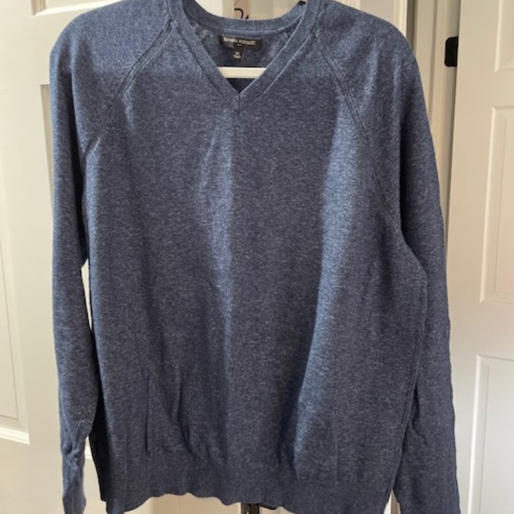 Men's Banana Republic V-Neck Sweater